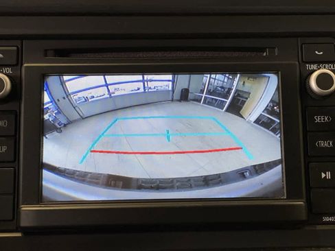 Certified 2018 Toyota Tacoma SR image 19