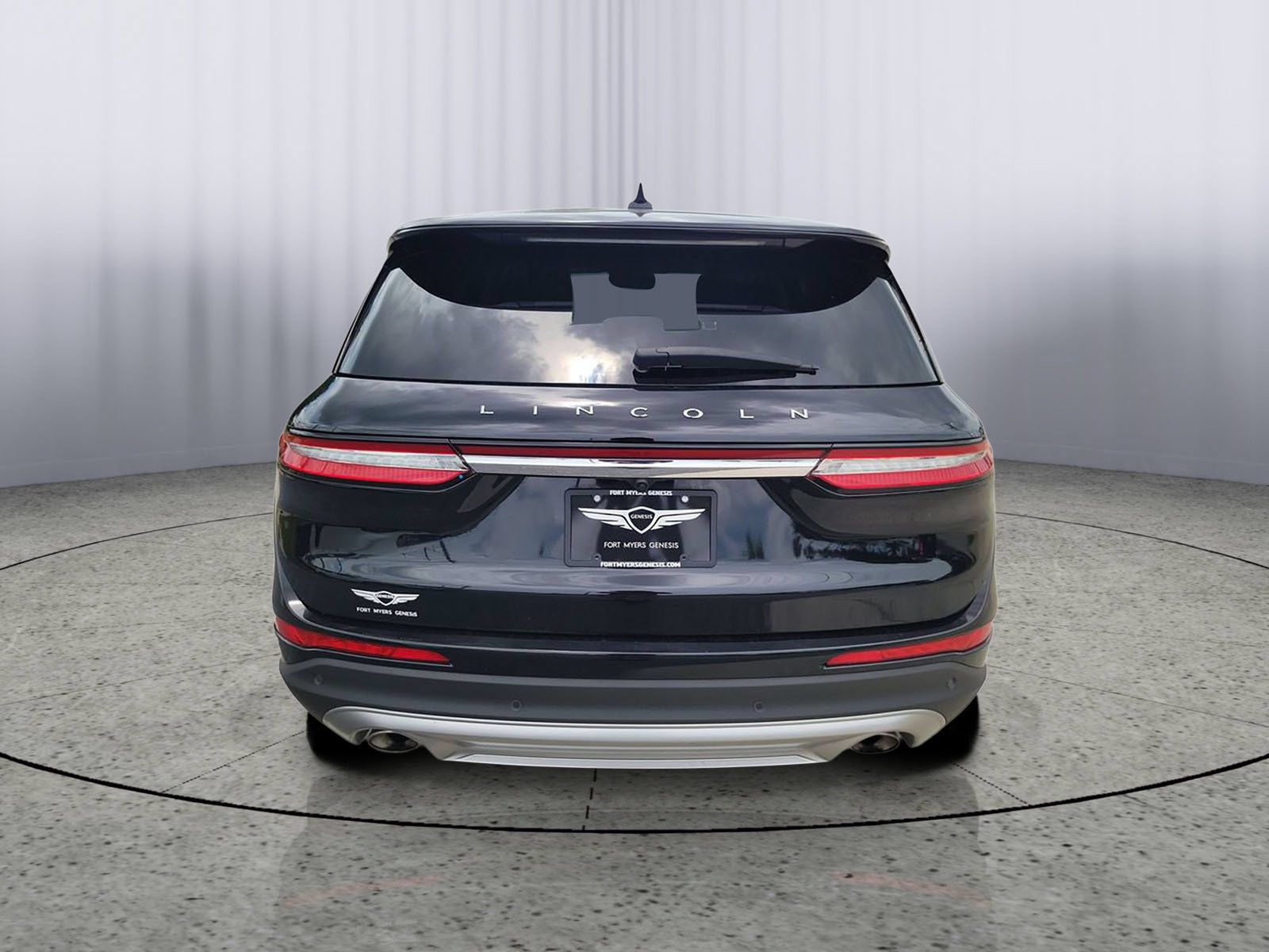 Used 2024 Lincoln Corsair FWD image 3