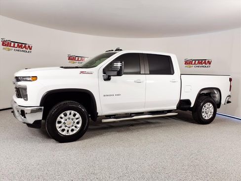 Used 2024 Chevrolet Silverado 3500 LT w/ Z71 Off-Road Package image 20