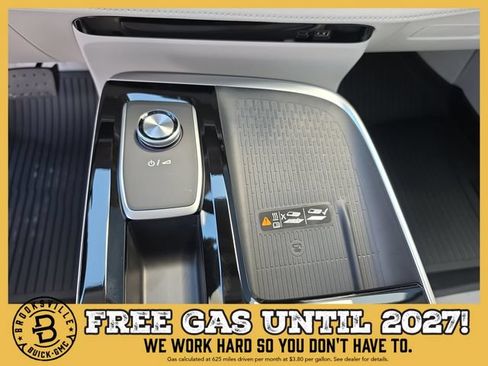 New 2027 Buick Enclave Avenir w/ LPO, Floor Liner Package FWD image 24