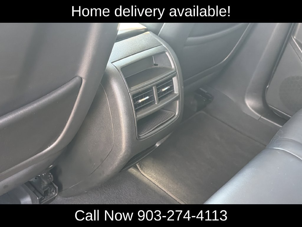 Used 2017 Cadillac XT5 Luxury w/ Driver Awareness Package FWD image 17