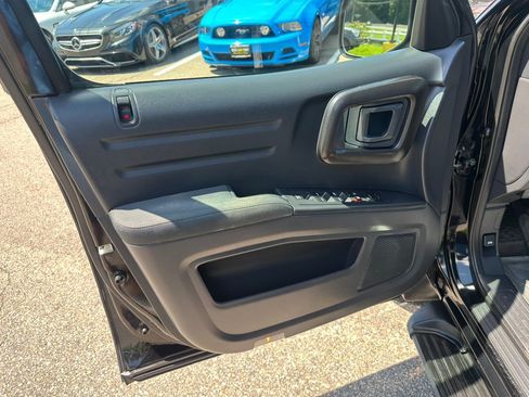 Used 2013 Honda Ridgeline Sport image 9
