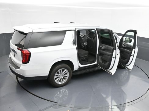 Used 2024 GMC Yukon XL SLT image 50