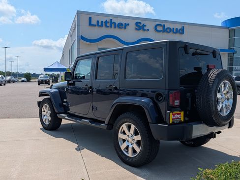 Used 2013 Jeep Wrangler Unlimited Sahara w/ Trailer Tow Group AWD/4WD image 3