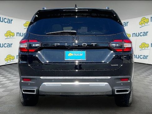 New 2026 Honda Pilot Touring image 6
