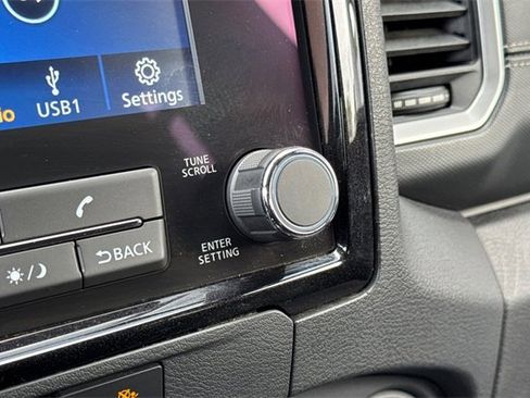 Used 2023 Nissan Frontier SV image 31