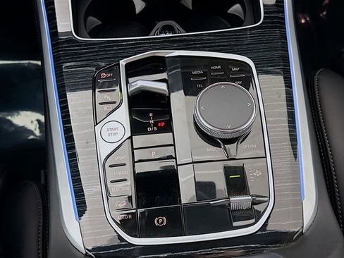 Used 2024 BMW X5 xDrive50e w/ M Sport Package image 17