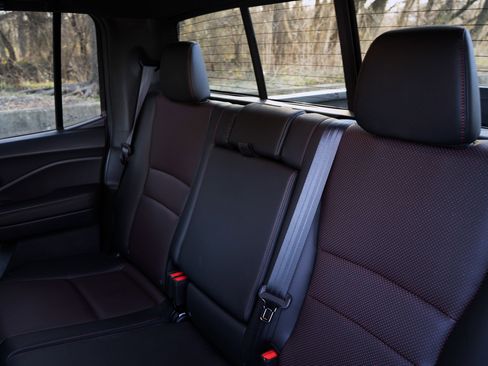 Used 2023 Honda Ridgeline Black Edition image 18