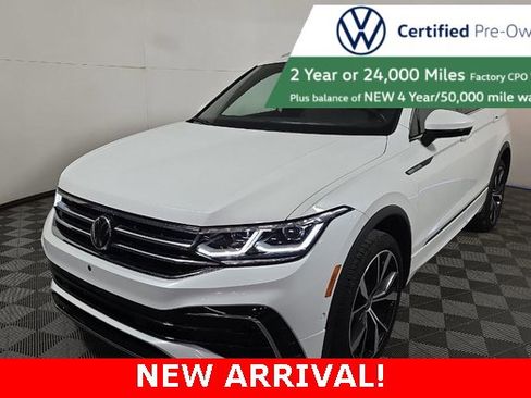 Certified 2024 Volkswagen Tiguan SEL R-Line image 1
