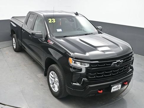 Used 2023 Chevrolet Silverado 1500 RST w/ Z71 Off-Road Package AWD/4WD image 30