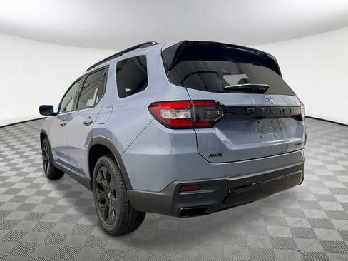 New 2026 Honda Pilot Black Edition image 4