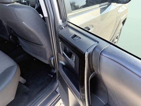 Used 2022 Toyota 4Runner TRD Off-Road image 45