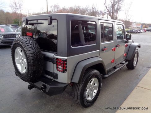 Used 2015 Jeep Wrangler Unlimited Sport w/ Quick Order Package 24S image 3