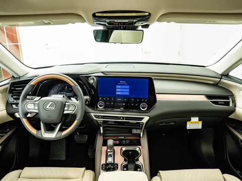New 2026 Lexus RX 350 AWD image 4