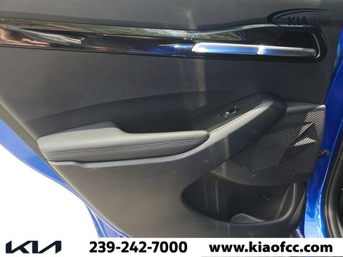 Certified 2023 Kia Seltos S image 11