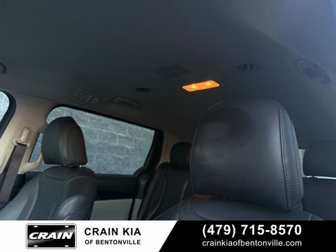Used 2024 Kia Carnival LX FWD image 21