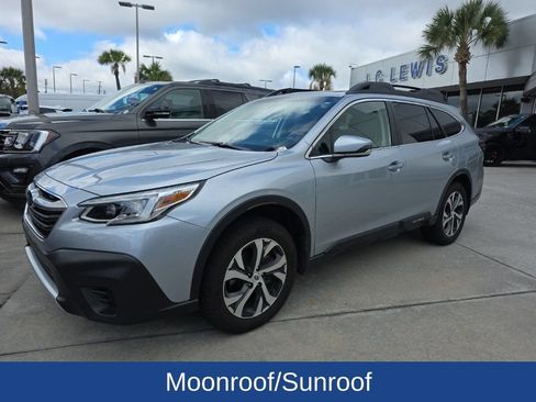 Used 2021 Subaru Outback Limited XT w/ Popular Package #2 AWD/4WD image 4