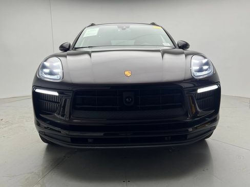 Certified 2024 Porsche Macan S AWD/4WD image 25