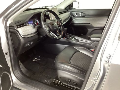 Used 2022 Jeep Compass Latitude w/ Convenience Group FWD image 27
