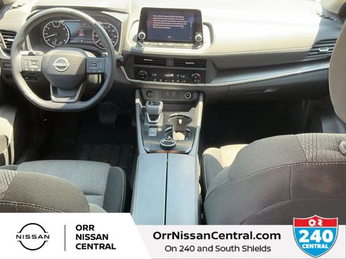 Used 2025 Nissan Rogue SV AWD/4WD image 15