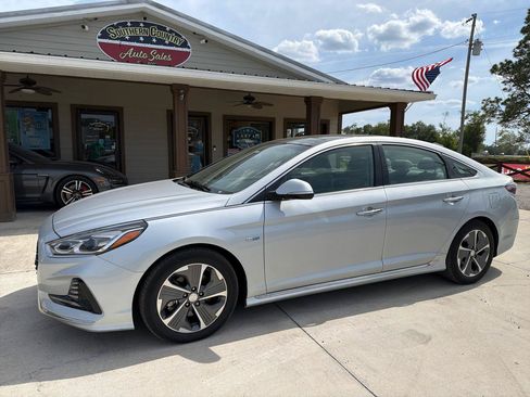 Used 2019 Hyundai Sonata Limited w/ Ultimate Package 02 FWD image 1