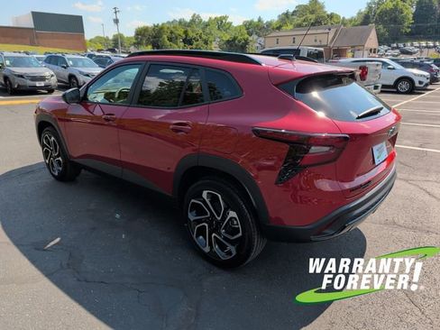 New 2026 Chevrolet Trax RS w/ Driver Confidence Package FWD image 5