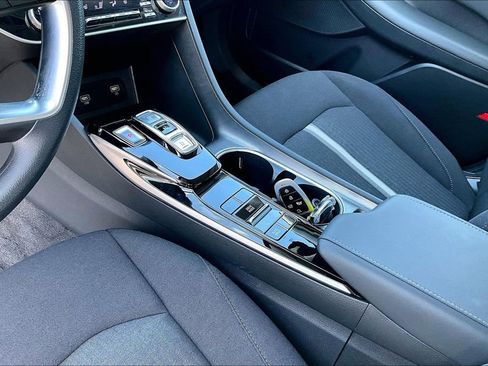 Certified 2023 Hyundai Sonata SEL FWD image 10