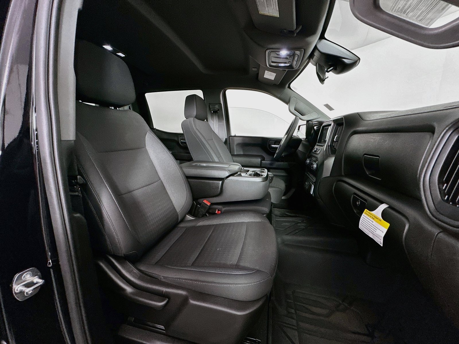 Used 2024 Chevrolet Silverado 1500 Custom w/ Turbomax Blackout Package AWD/4WD image 28
