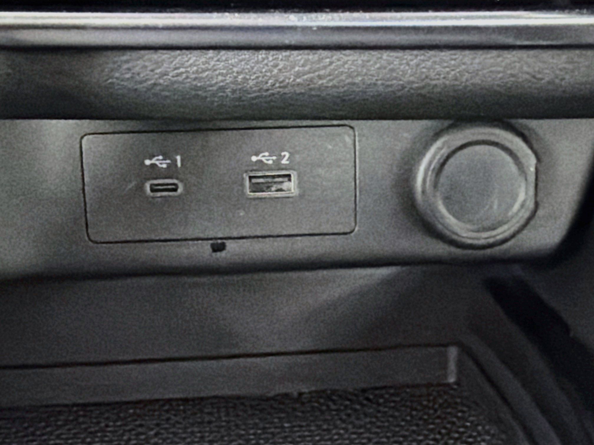 Used 2023 Nissan Rogue S FWD image 26
