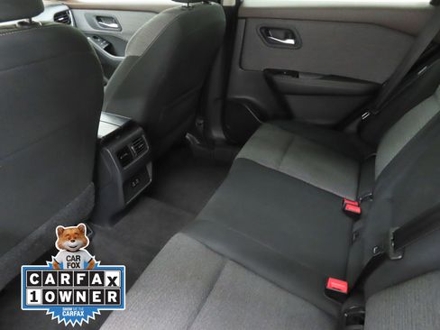 Used 2023 Nissan Rogue SV image 20