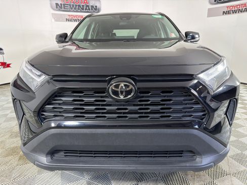 Used 2022 Toyota RAV4 XLE FWD image 8