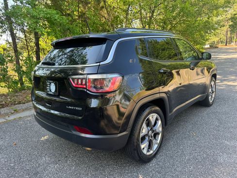 Used 2020 Jeep Compass Limited image 4
