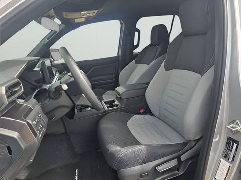 Used 2025 Toyota 4Runner TRD Off-Road image 13