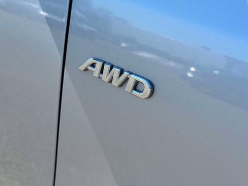 Used 2018 Toyota Sienna XLE w/ Protection Package image 11