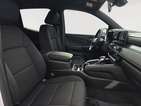 Used 2023 Chevrolet Colorado LT image 11