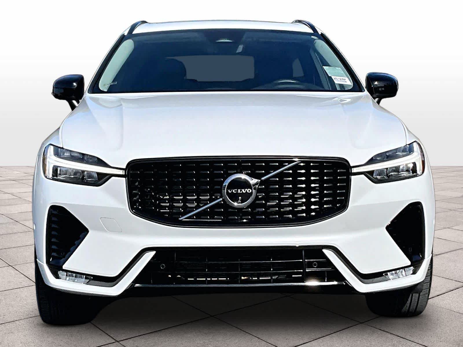 Used 2024 Volvo XC60 B5 Plus w/ Protection Package AWD/4WD image 7
