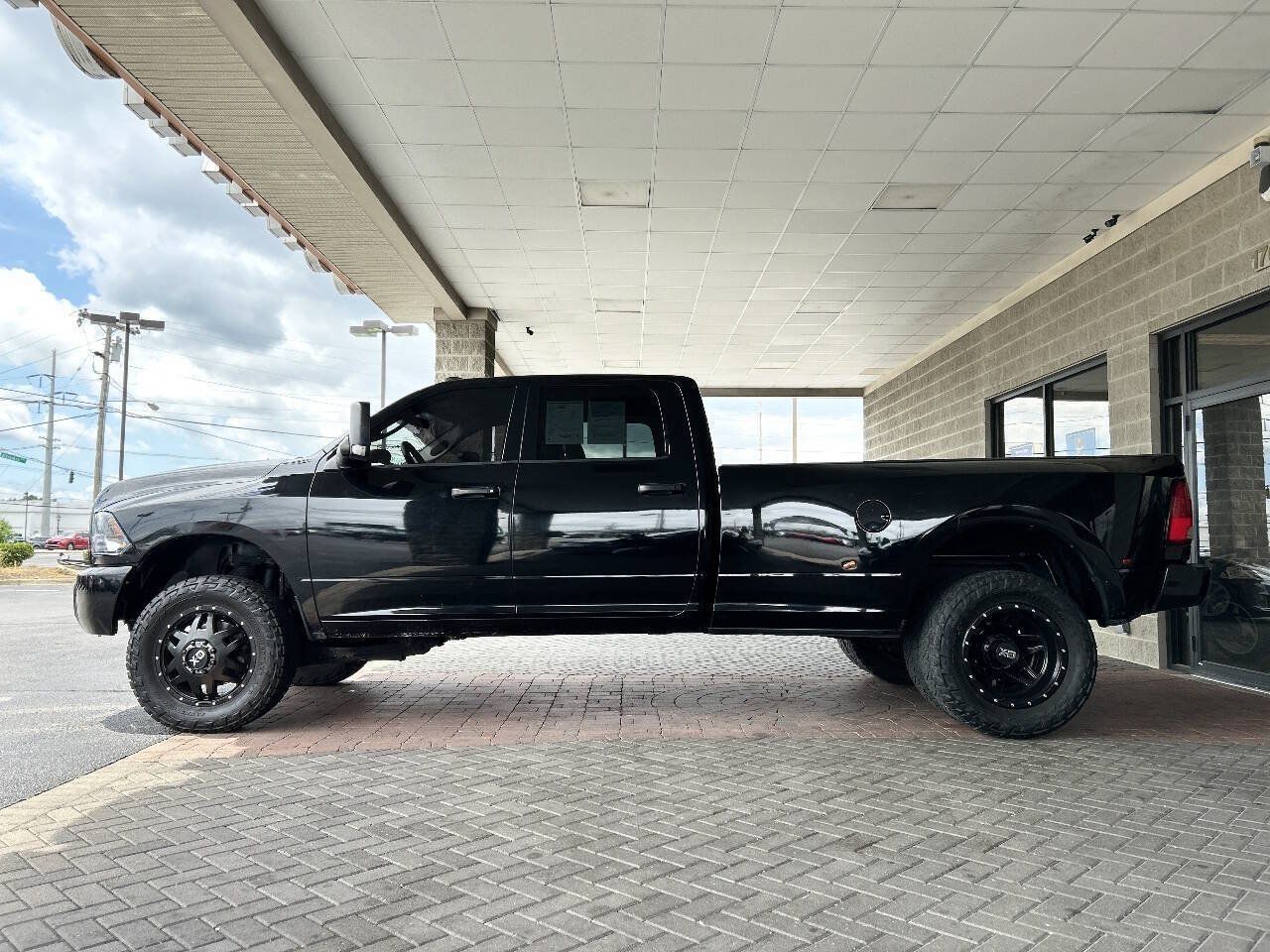Used 2013 RAM 3500 Tradesman w/ Chrome Appearance Group AWD/4WD image 8