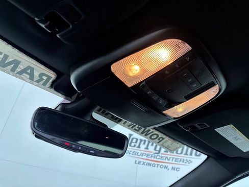 Used 2024 Dodge Durango GT RWD image 25