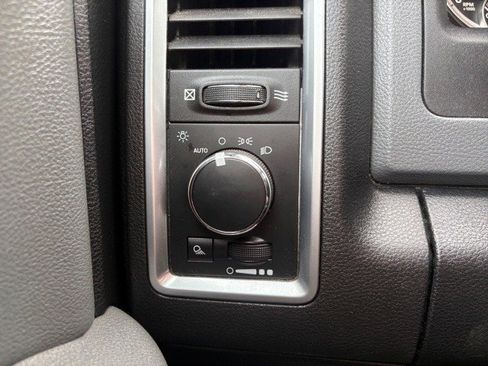 Used 2016 RAM 2500 SLT AWD/4WD image 13