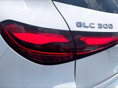 Certified 2024 Mercedes-Benz GLC 300 4MATIC image 25