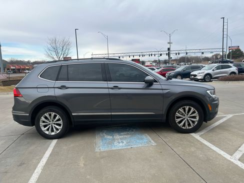 Used 2018 Volkswagen Tiguan SEL image 5