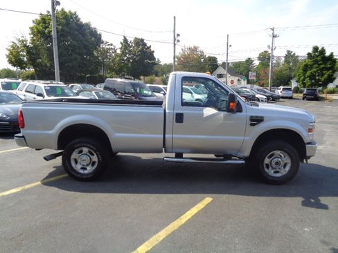 Used 2010 Ford F250 XLT image 5