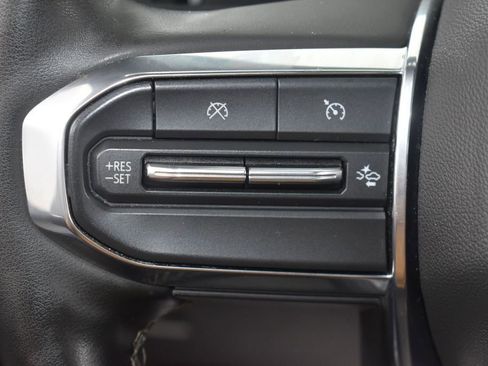 Used 2024 GMC Canyon Denali AWD/4WD image 19