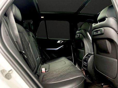 Used 2023 BMW X5 xDrive40i AWD/4WD image 17