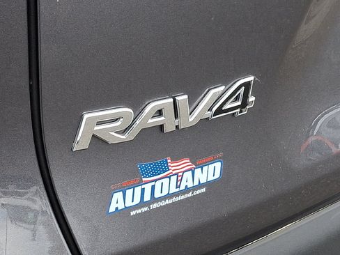 Used 2023 Toyota RAV4 XLE Premium AWD/4WD image 30