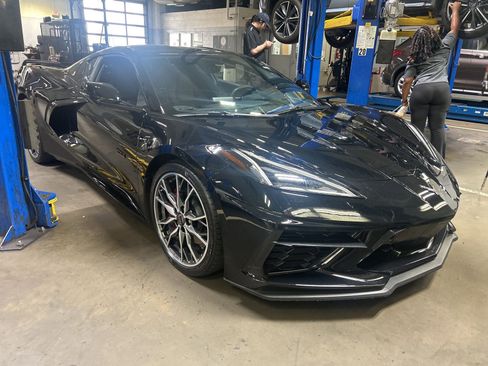 Used 2023 Chevrolet Corvette Stingray Preferred Cpe w/ 2LT RWD image 16