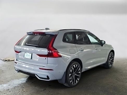 New 2026 Volvo XC60 B5 Ultra w/ Climate Package AWD/4WD image 5
