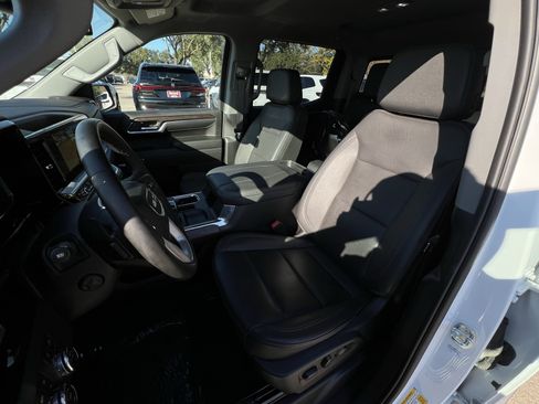 Used 2023 GMC Sierra 1500 SLT w/ SLT Premium Package image 21