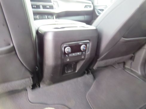 Certified 2022 Chevrolet Suburban RST w/ Luxury Package image 16