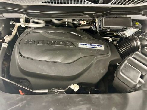 Used 2019 Honda Pilot Touring image 39